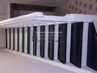 Szlifowane-schody-samonośne-malowane-biała-i-czarną-farbą-poliuretanową18